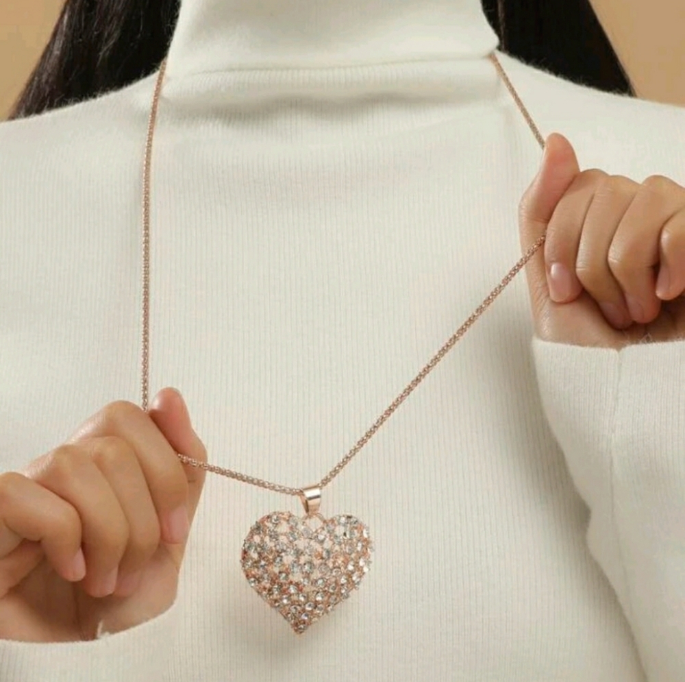 Rose Gold long chain with blinged out heart pendent - Picture 2 of 2
